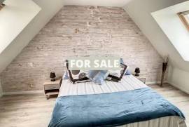 Detached Country House With Open Views and Outbuilding