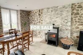 Detached Country House With Open Views and Outbuilding