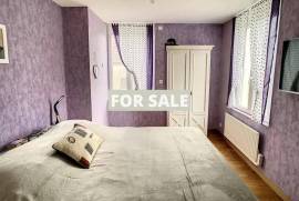 Detached Country House With Open Views and Outbuilding