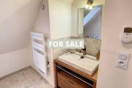 Detached Country House With Open Views and Outbuilding