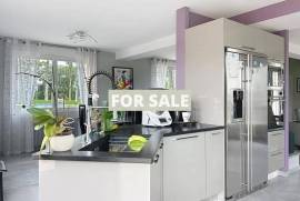 Detached Country House With Open Views and Outbuildings