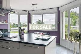 Detached Country House With Open Views and Outbuildings