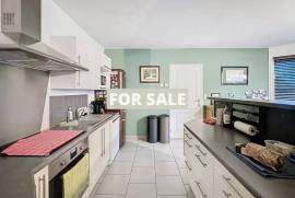 Detached Country House With Open Views and Outbuildings