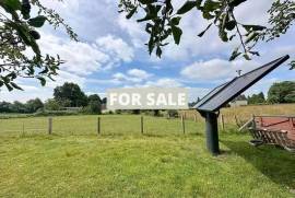 Detached Country House With Open Views and Outbuildings