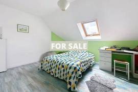 Detached Country House With Open Views and Outbuildings