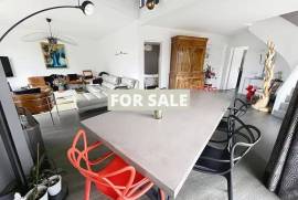 Detached House and Garden, 500m from the Beach
