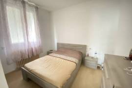 Renovated Large Detached Family Villa