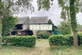 Detached House with Garden Close to Mont-St-Michel