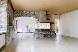 Detached House with Garden Close to Mont-St-Michel