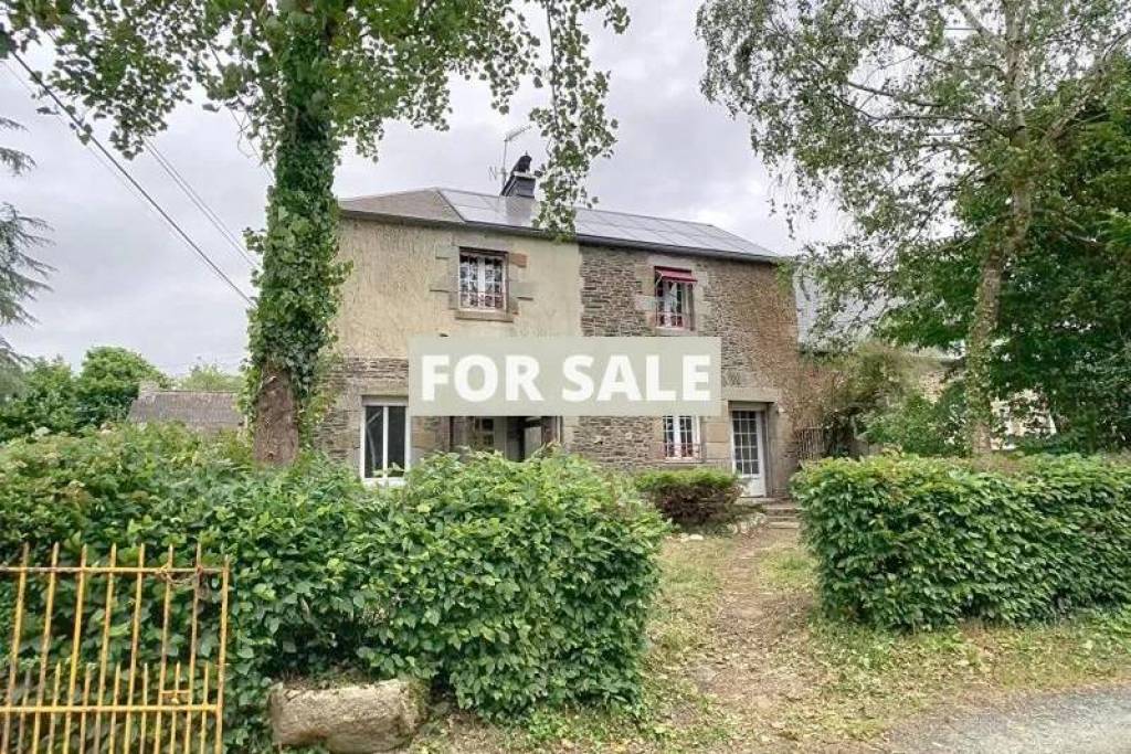 Detached House with Garden Close to Mont-St-Michel