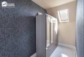 4 bedroom, Detached house for sale
