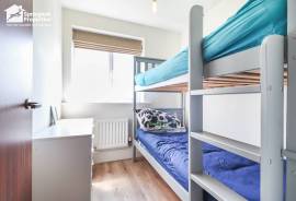4 bedroom, Detached house for sale