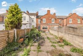2 bedroom, Terraced House for sale
