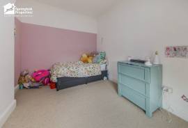 2 bedroom, Terraced House for sale