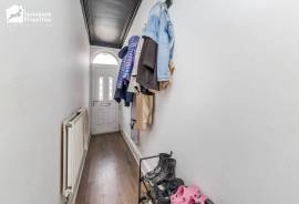 2 bedroom, Terraced House for sale