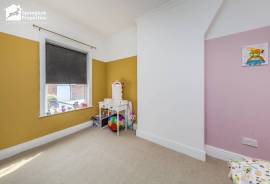 2 bedroom, Terraced House for sale