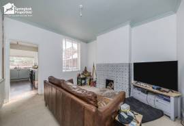 2 bedroom, Terraced House for sale