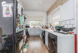 2 bedroom, Terraced House for sale