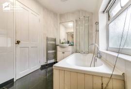 3 bedroom, Terraced House for sale