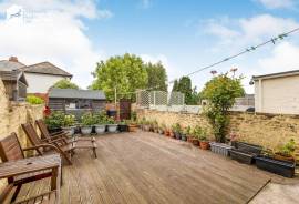 3 bedroom, Terraced House for sale