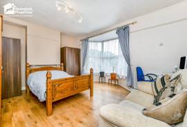 3 bedroom, Terraced House for sale