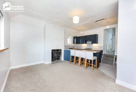 3 bedroom, Apartment for sale