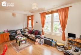 2 bedroom, Maisonette for sale