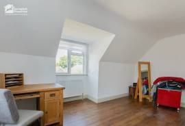 4 bedroom, Detached bungalow for sale