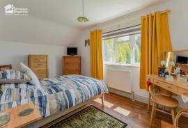 4 bedroom, Detached bungalow for sale
