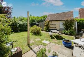 4 bedroom, Detached bungalow for sale