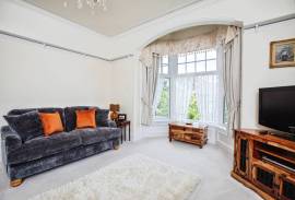 1 bedroom, Ground floor flat for sale