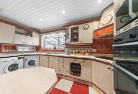 3 bedroom, Bungalow for sale