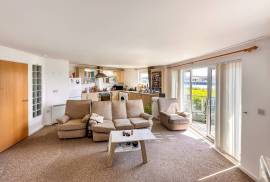 3 bedroom, Apartment for sale