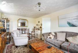 2 bedroom, Bungalow for sale