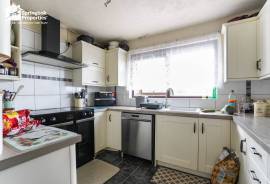 2 bedroom, Bungalow for sale