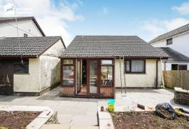 2 bedroom, Bungalow for sale
