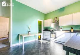 2 bedroom, Terraced House for sale