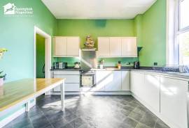 2 bedroom, Terraced House for sale