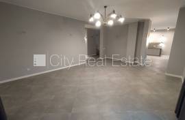 Detached house for rent in Riga, 240.00m2
