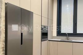 Detached house for rent in Riga district, 350.00m2
