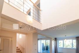 Detached house for rent in Riga district, 179.00m2