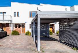 Detached house for rent in Riga district, 179.00m2
