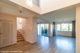 Detached house for rent in Riga district, 179.00m2