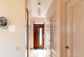 Detached house for rent in Riga district, 179.00m2