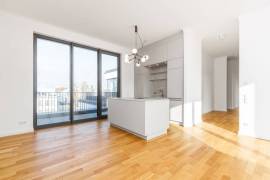 Upscale 4-room penthouse with two terraces close to KaDeWe