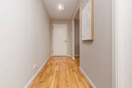 Ready to move-in: Upscale 2 bedroom apartment with Garden in Schoneberg