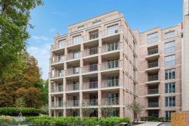 Luxurious 3-Room Apartment with Large Balcony in Prime Kreuzberg