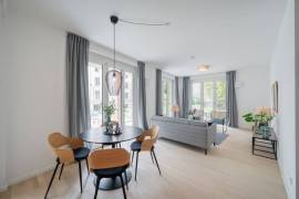 Luxurious Living in Kreuzberg: 3-Room Apartment with 2 Balconies for Sale