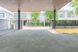 Centro Rama 9 - Krungthep Kreetha - Beautiful Fully Detached House in Krungthep Kreetha - Huamak.