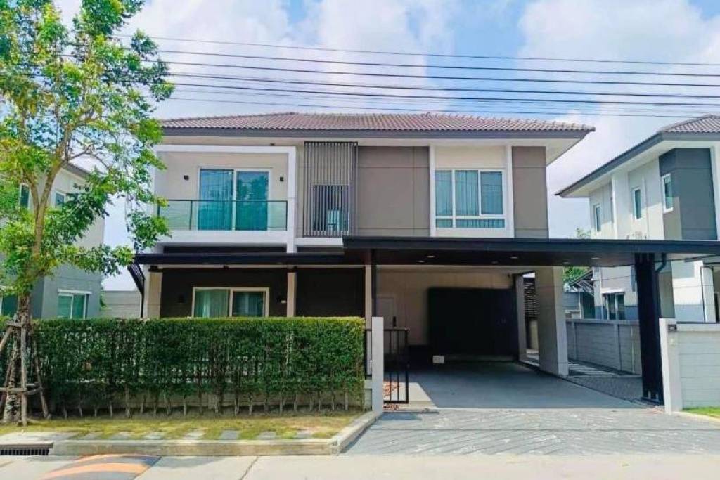 Centro Rama 9 - Krungthep Kreetha - Beautiful Fully Detached House in Krungthep Kreetha - Huamak.